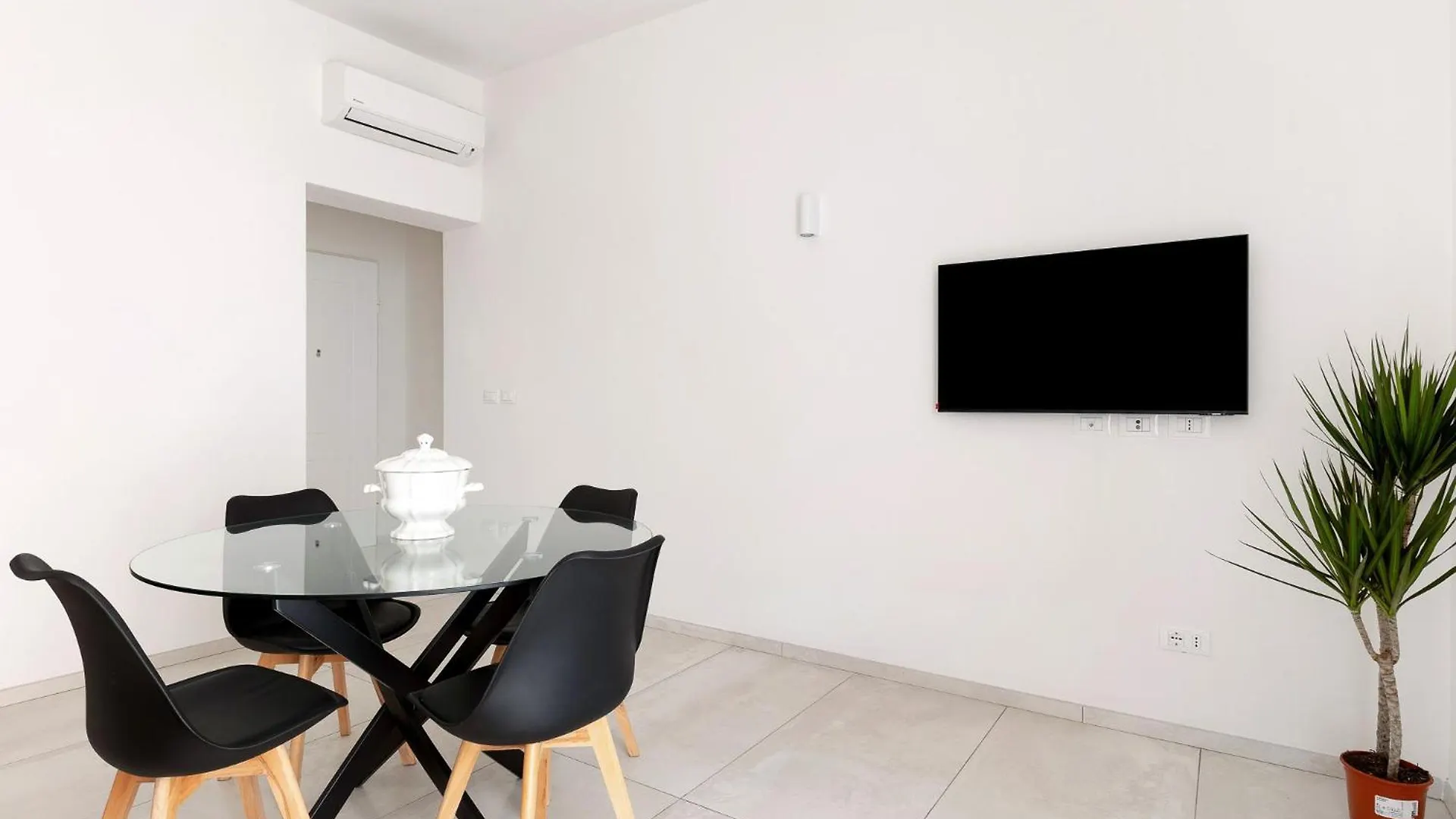 Le Dodici Porte - Porta Lame 5 By Bologna District Apartment