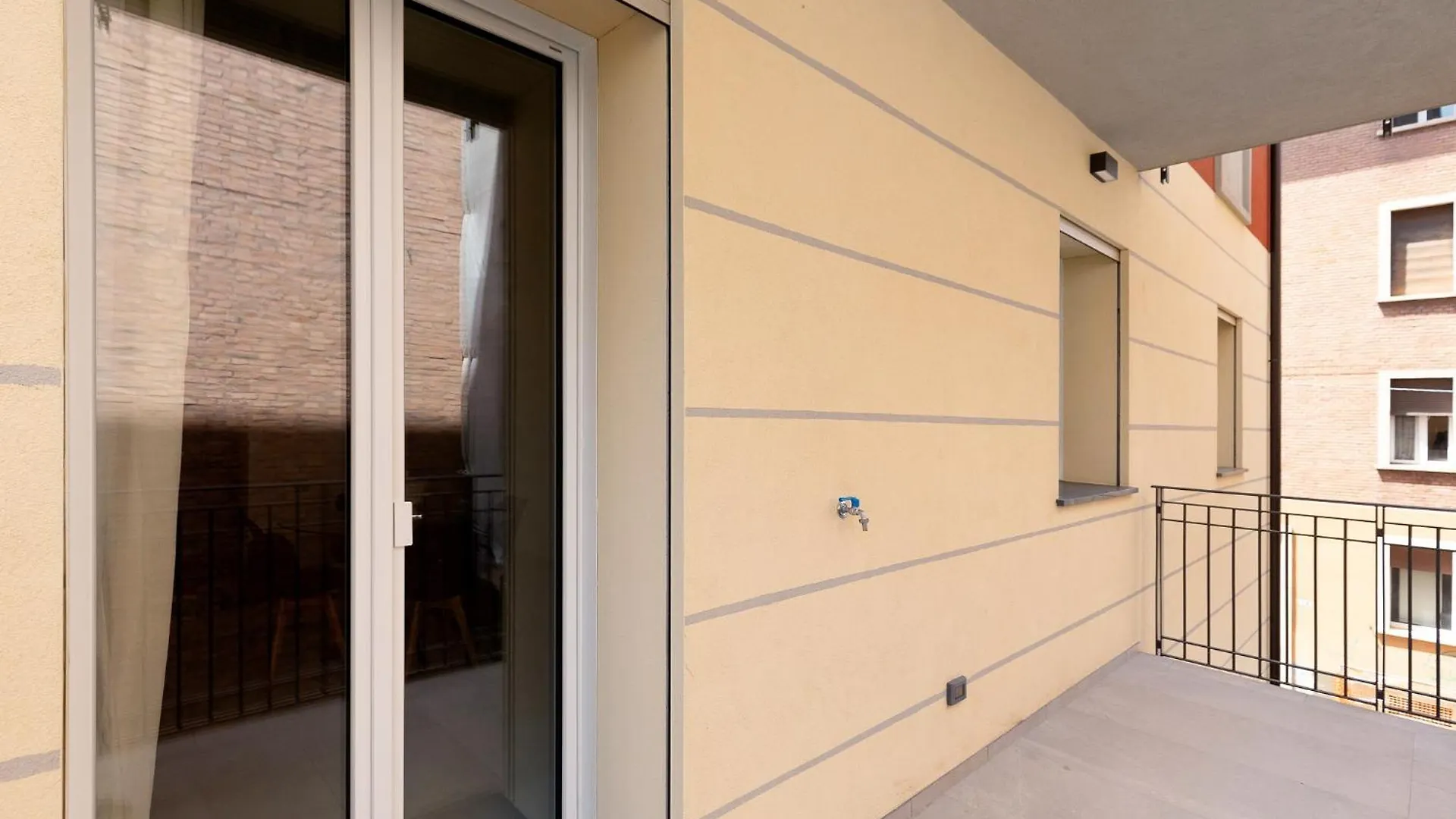 Le Dodici Porte - Porta Lame 5 By Bologna District 0*,  Italy